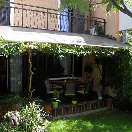 Three-bedroom Holiday In Ii Apartamento Poreč
