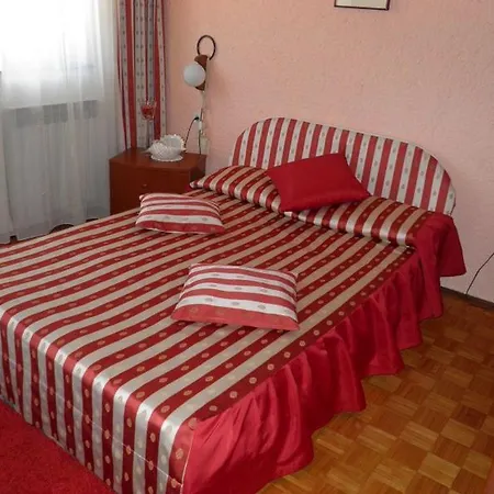 Three-bedroom Holiday In Ii Poreč