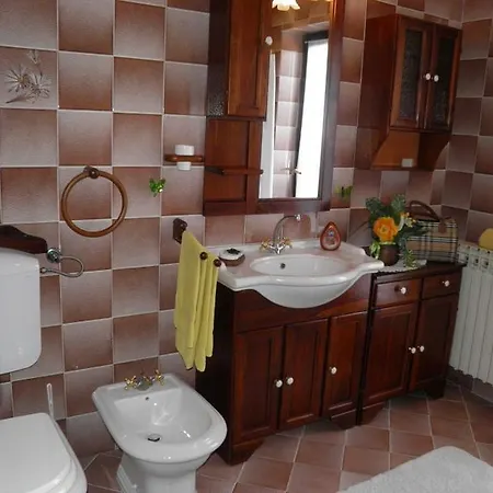Three-bedroom Holiday In Ii